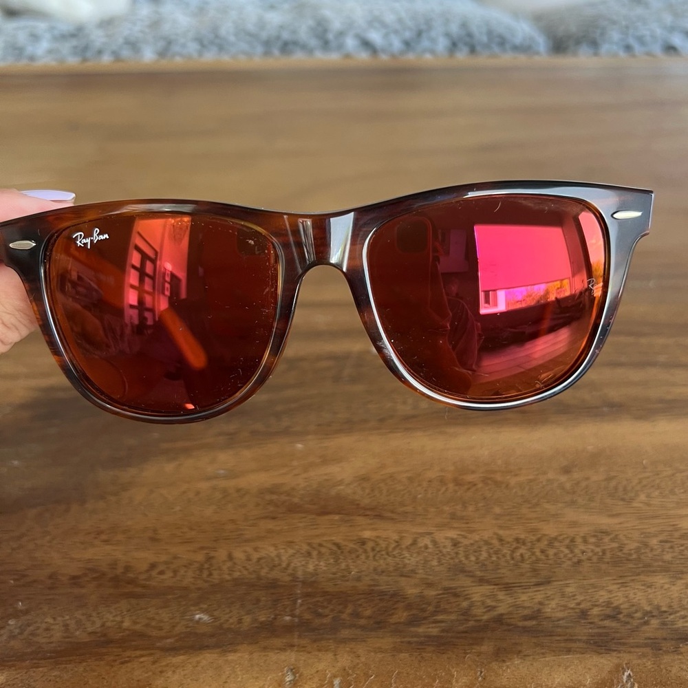 EUC RAY-BAN SUNGLASSES